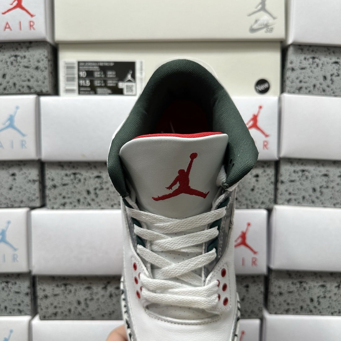 Air Jordan 3 Grey Cement Red