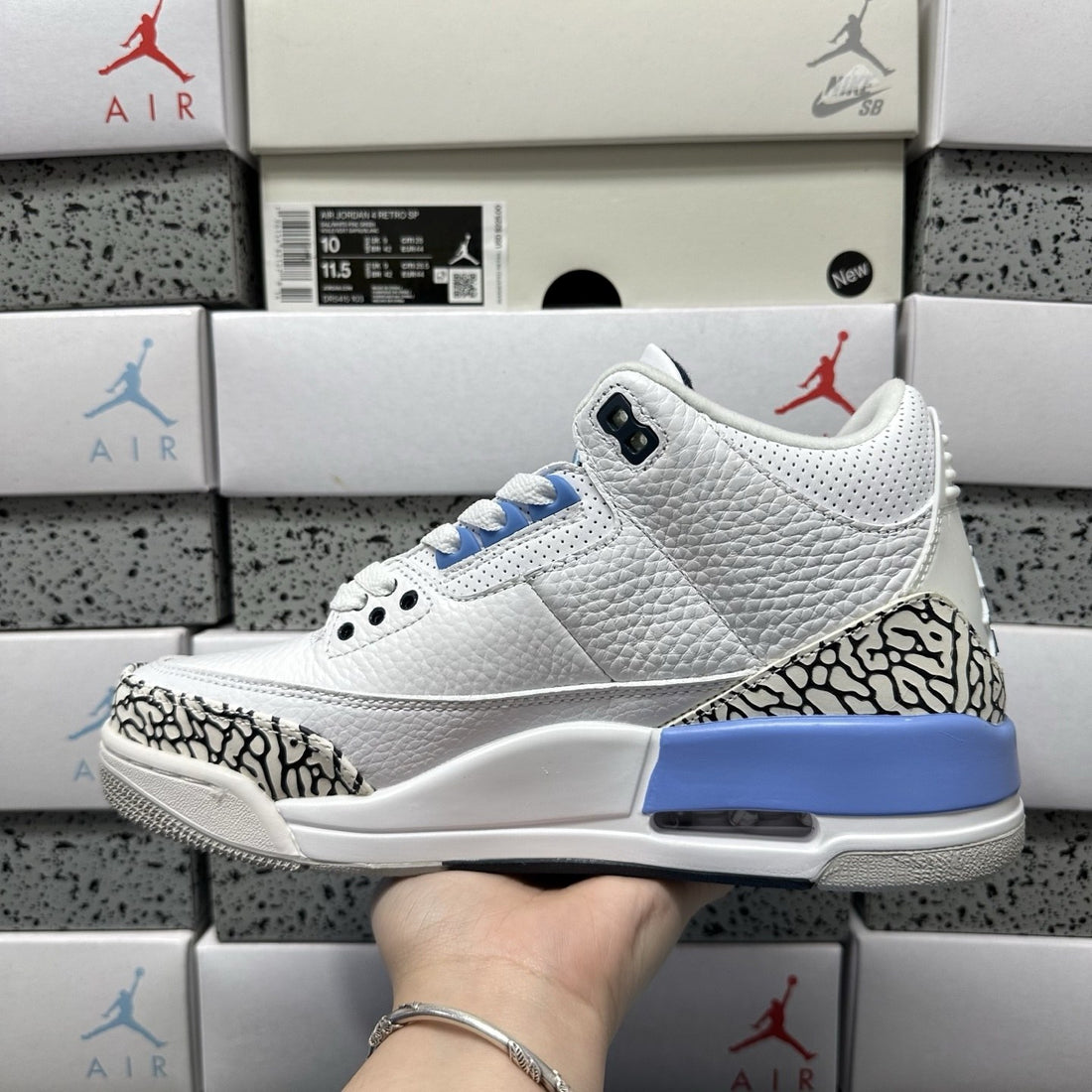 Air Jordan 3 Laser Blue Cement