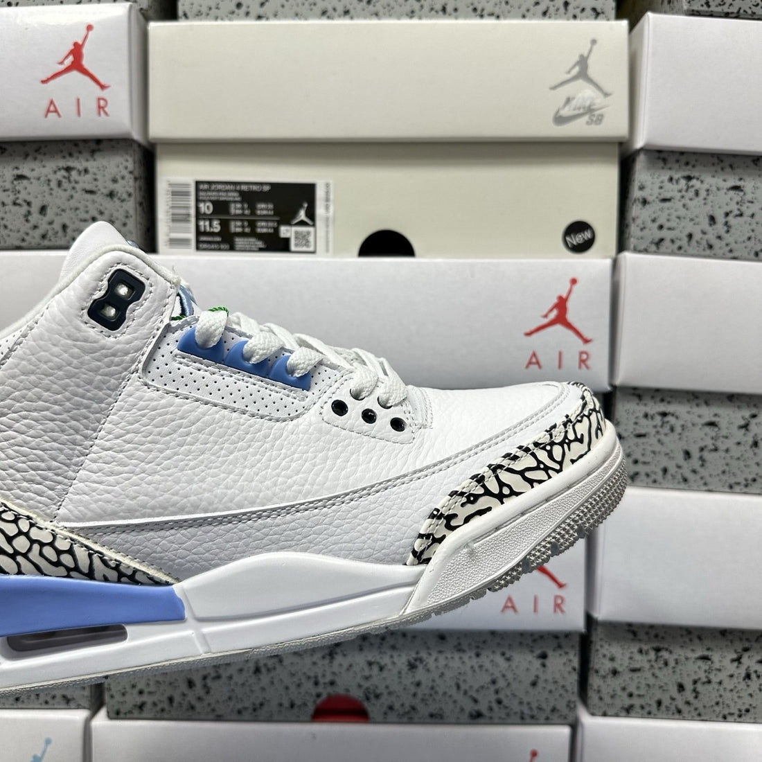 Air Jordan 3 Laser Blue Cement