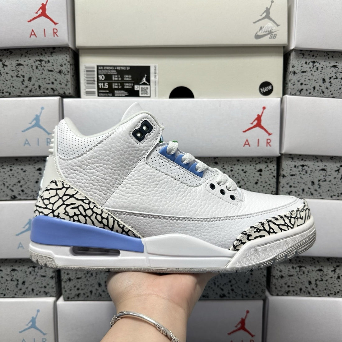 Air Jordan 3 Laser Blue Cement