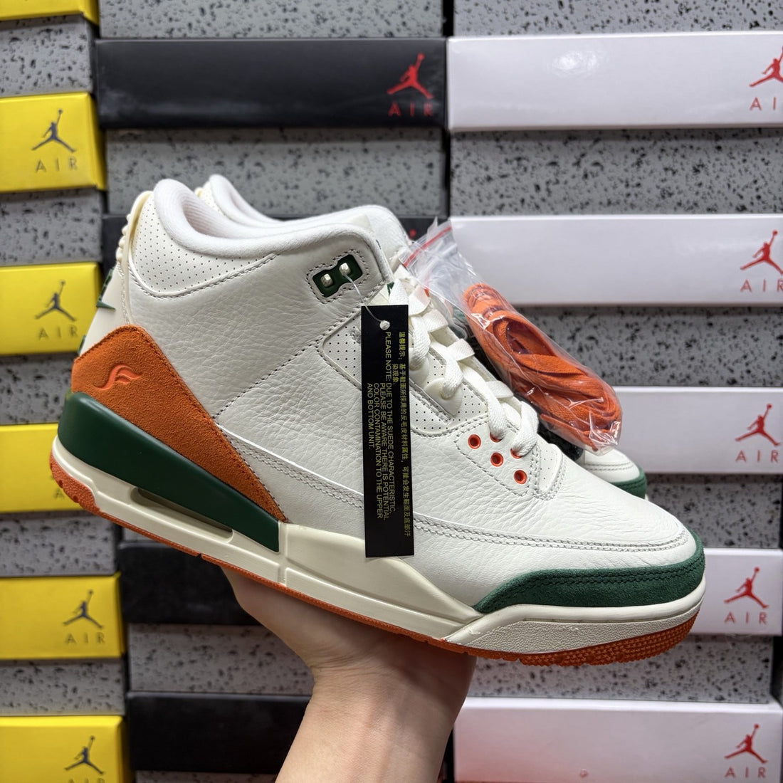 Air Jordan 3 Miami Hurricanes