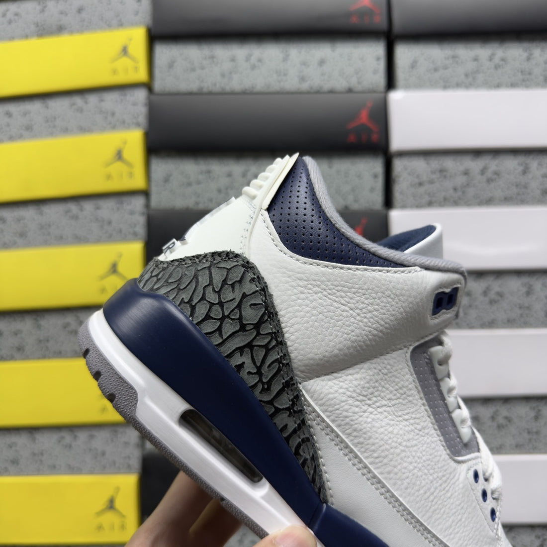Air Jordan 3 Midnight Navy Cement