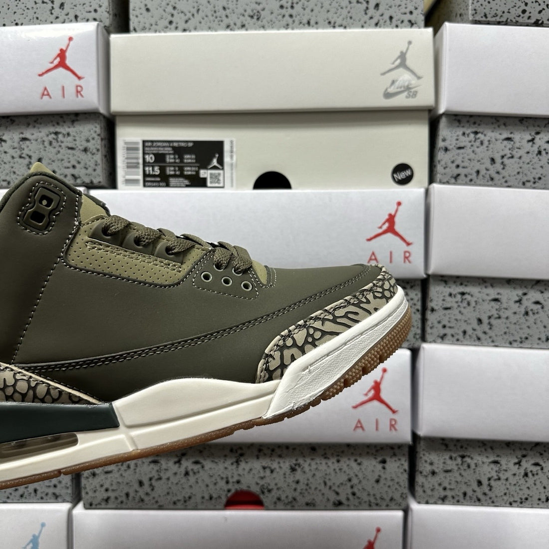 Air Jordan 3 Olive Cement