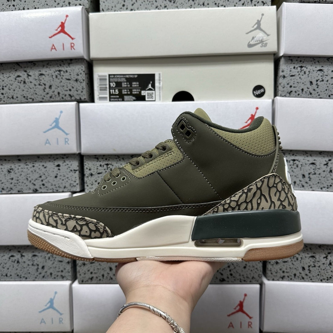 Air Jordan 3 Olive Cement