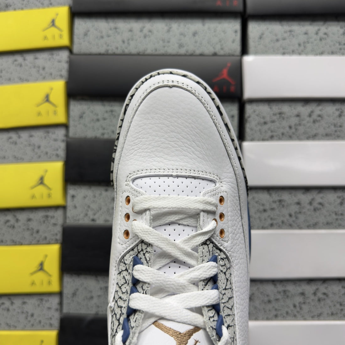 Air Jordan 3 True Blue Cement