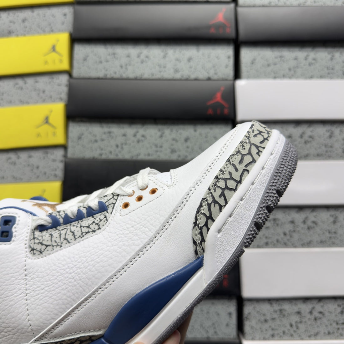 Air Jordan 3 True Blue Cement