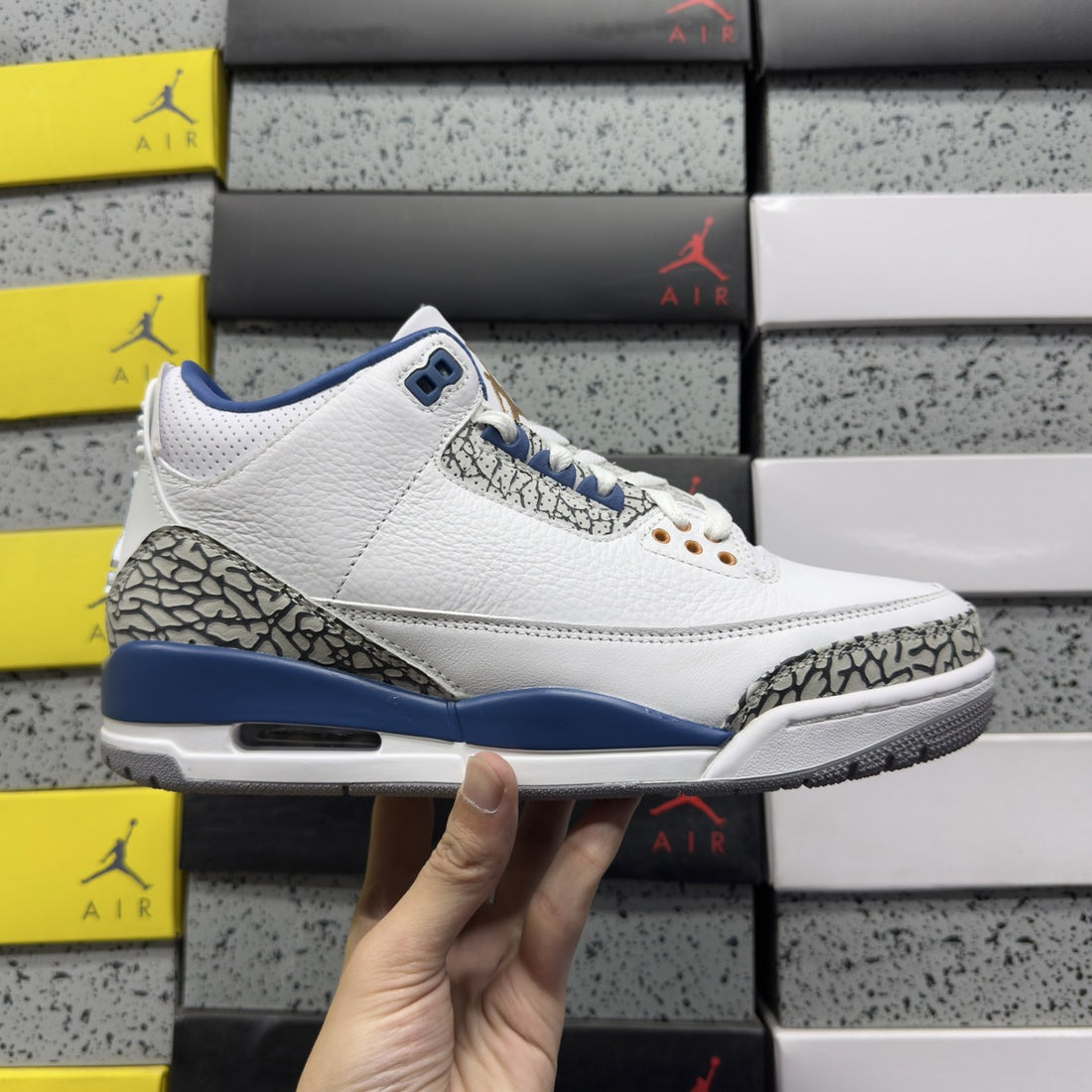 Air Jordan 3 True Blue Cement
