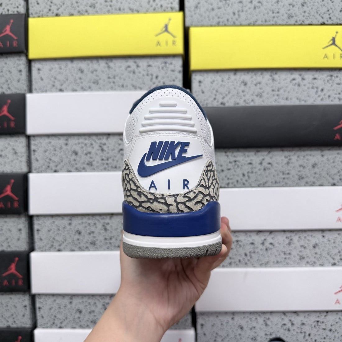 Air Jordan 3 True Blue Retro