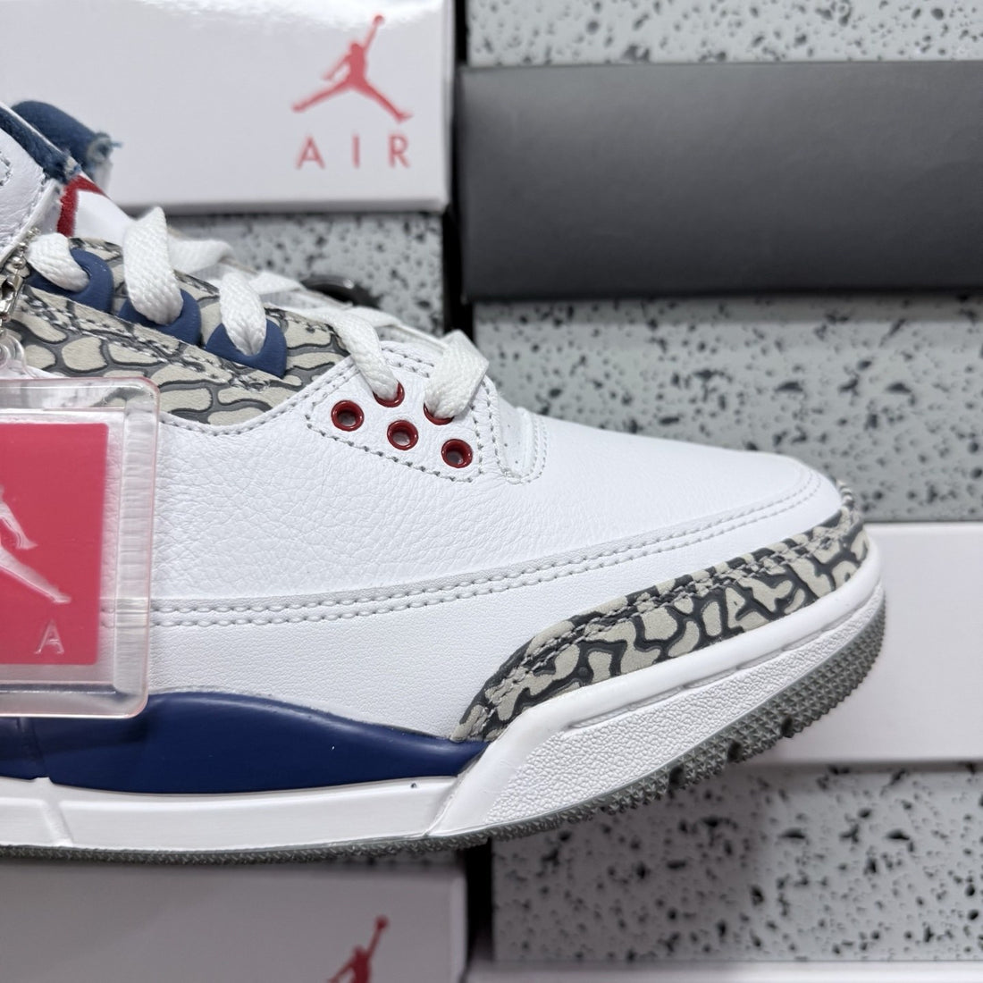 Air Jordan 3 True Blue Retro
