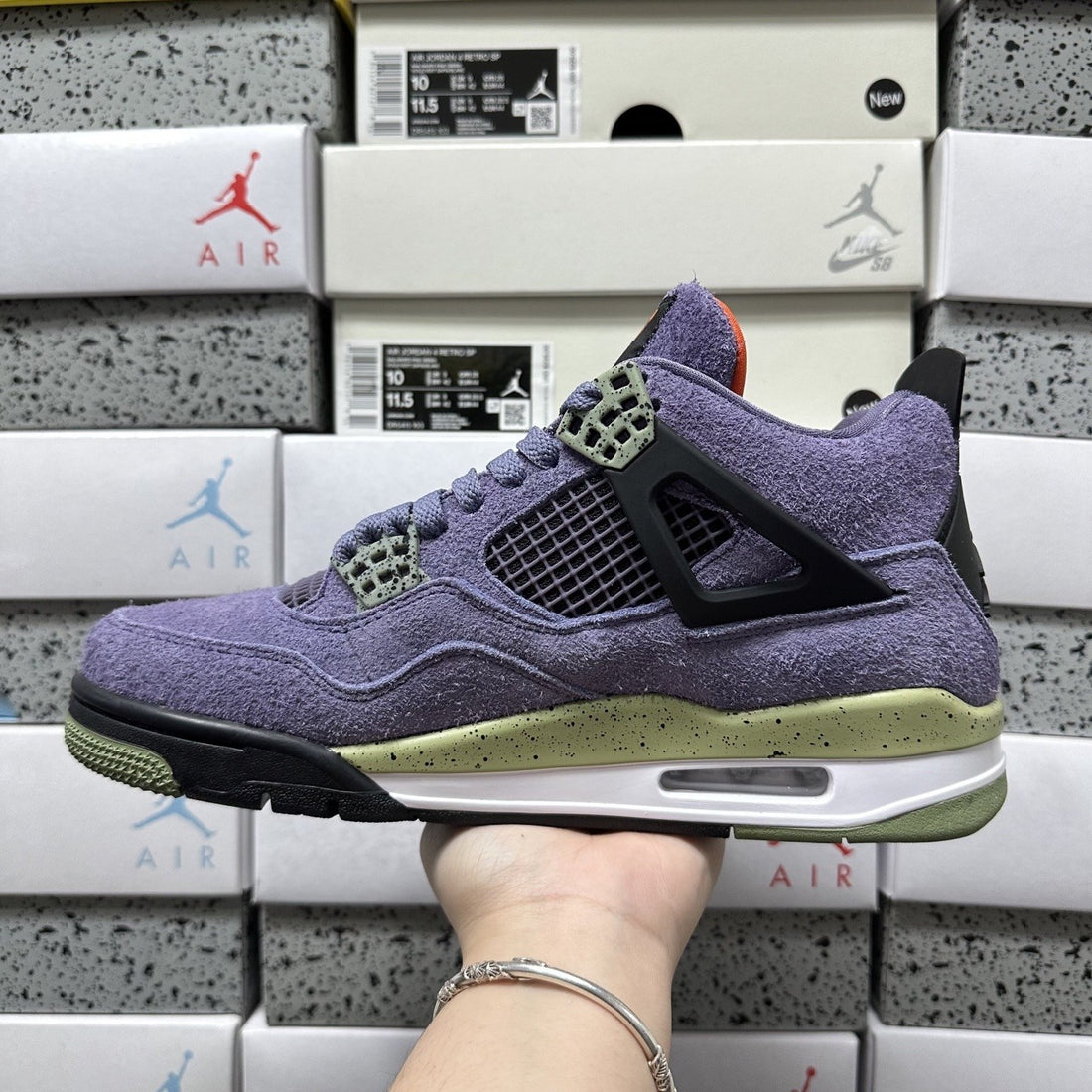 Air Jordan 4 Canyon Purple