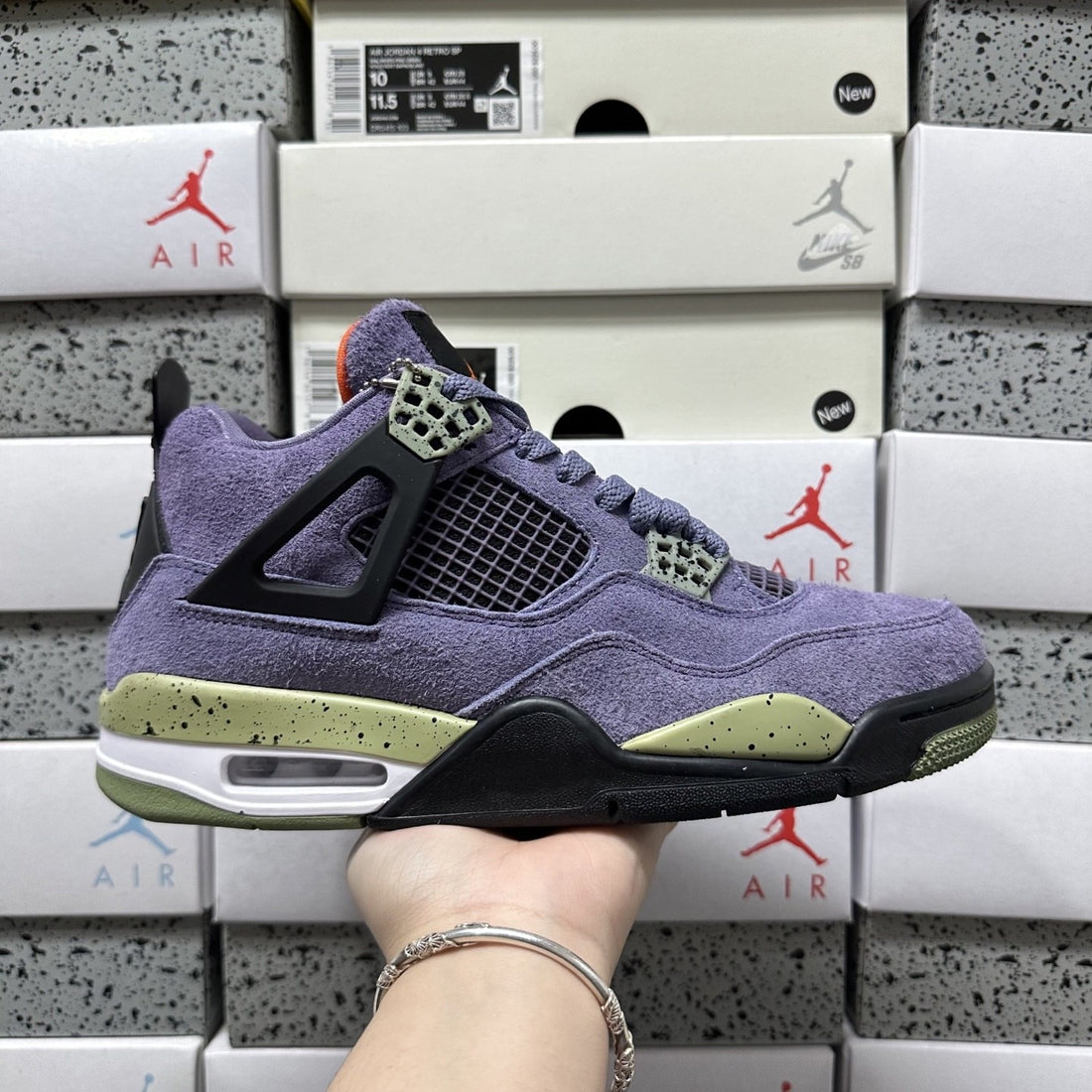 Air Jordan 4 Canyon Purple