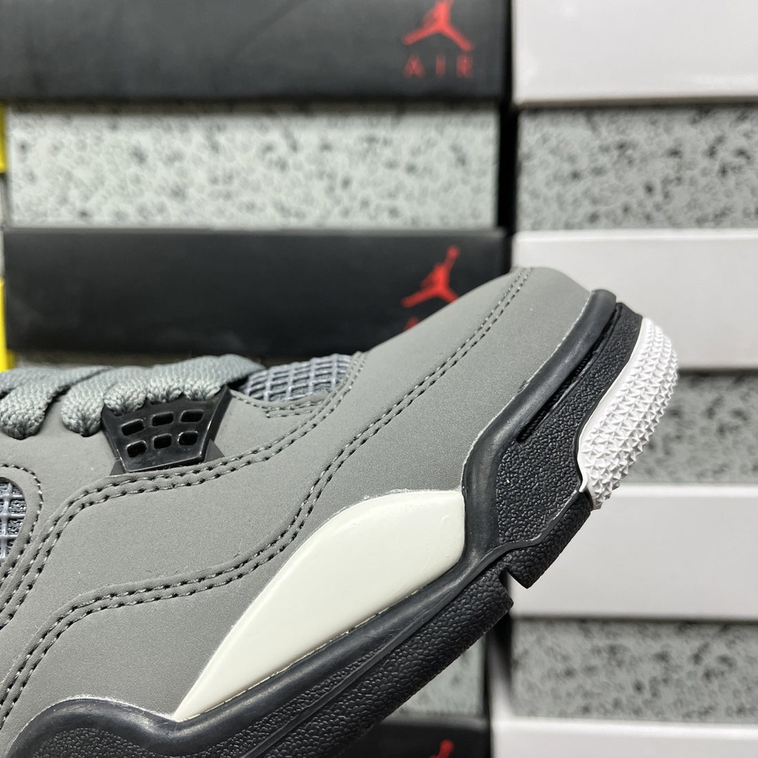 Air Jordan 4 Cool Grey