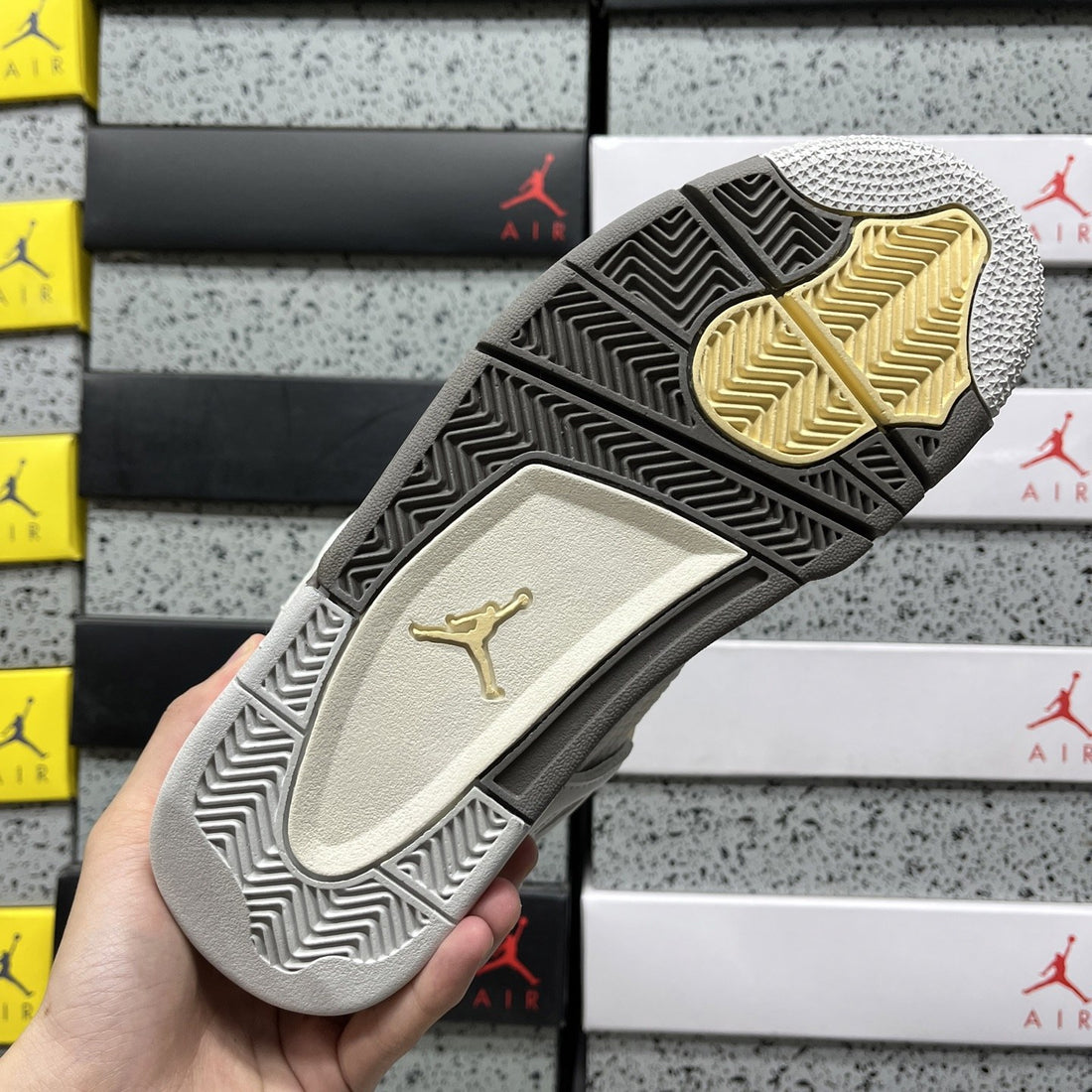 Air Jordan 4 Craft Photon Dust