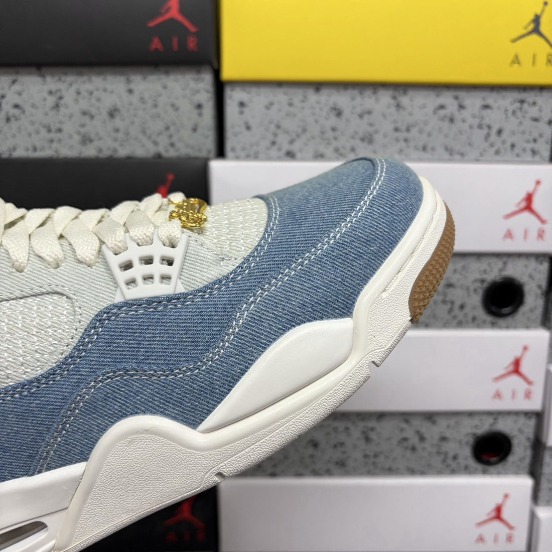 Air Jordan 4 Denim Blue Sail