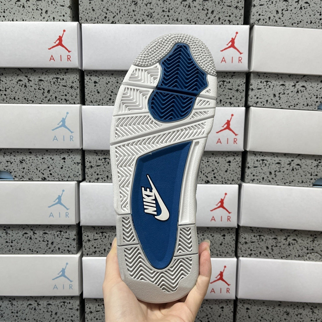 Air Jordan 4 Industrial Blue