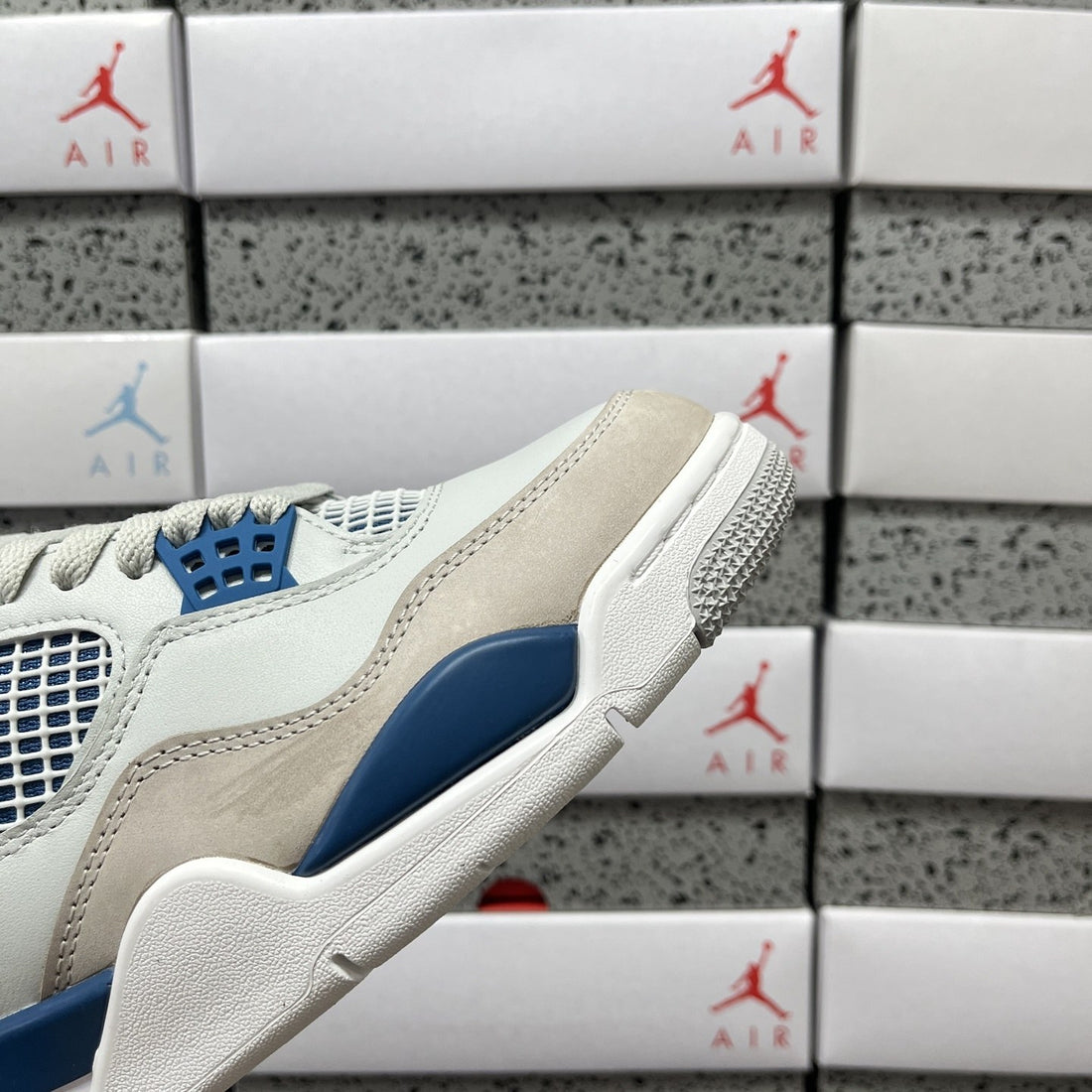 Air Jordan 4 Industrial Blue