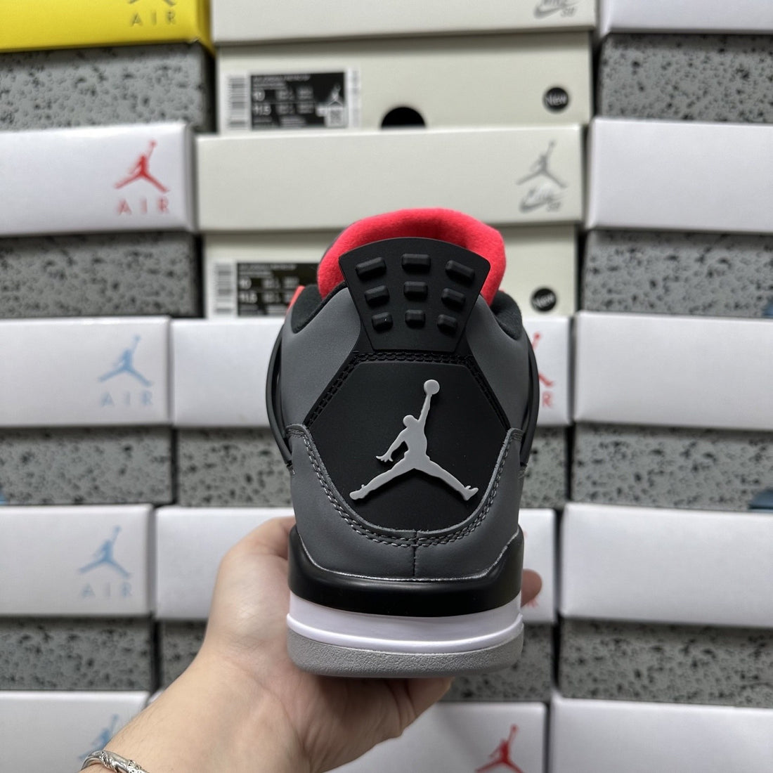Air Jordan 4 Infrared Grey