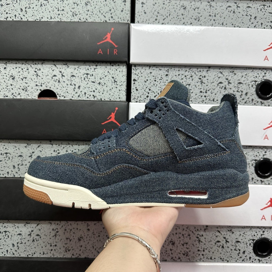 Air Jordan 4 Levi's Blue Denim