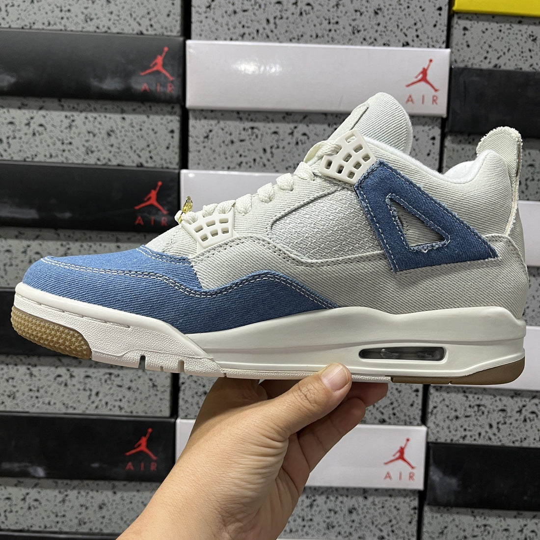 Air Jordan 4 Levi's Sail Denim
