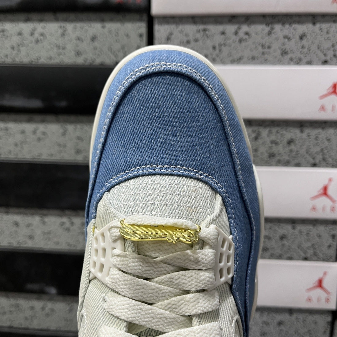 Air Jordan 4 Levi's Sail Denim