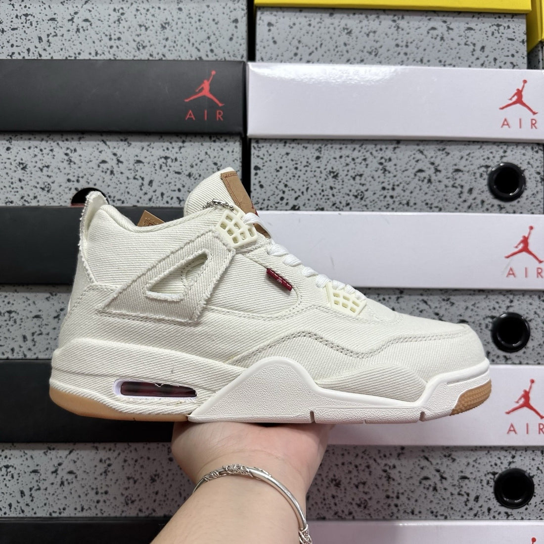 Air Jordan 4 Levi's White Denim