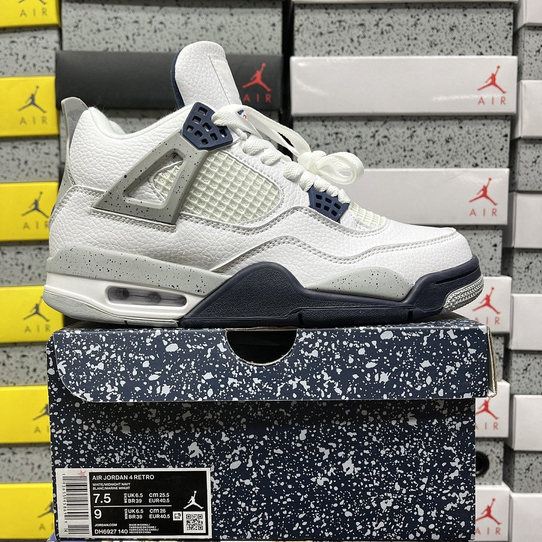 Air Jordan 4 Midnight Navy