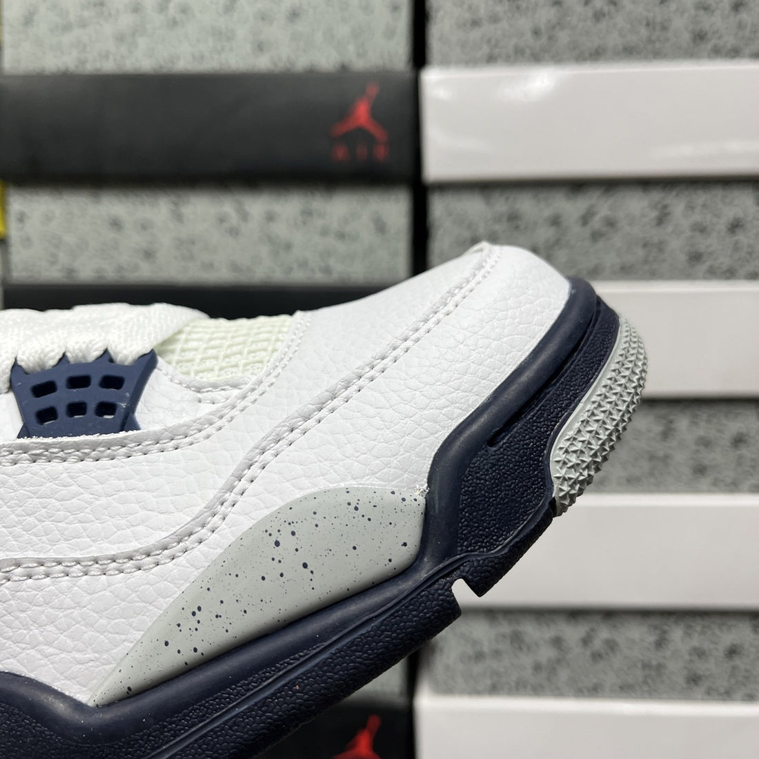 Air Jordan 4 Midnight Navy