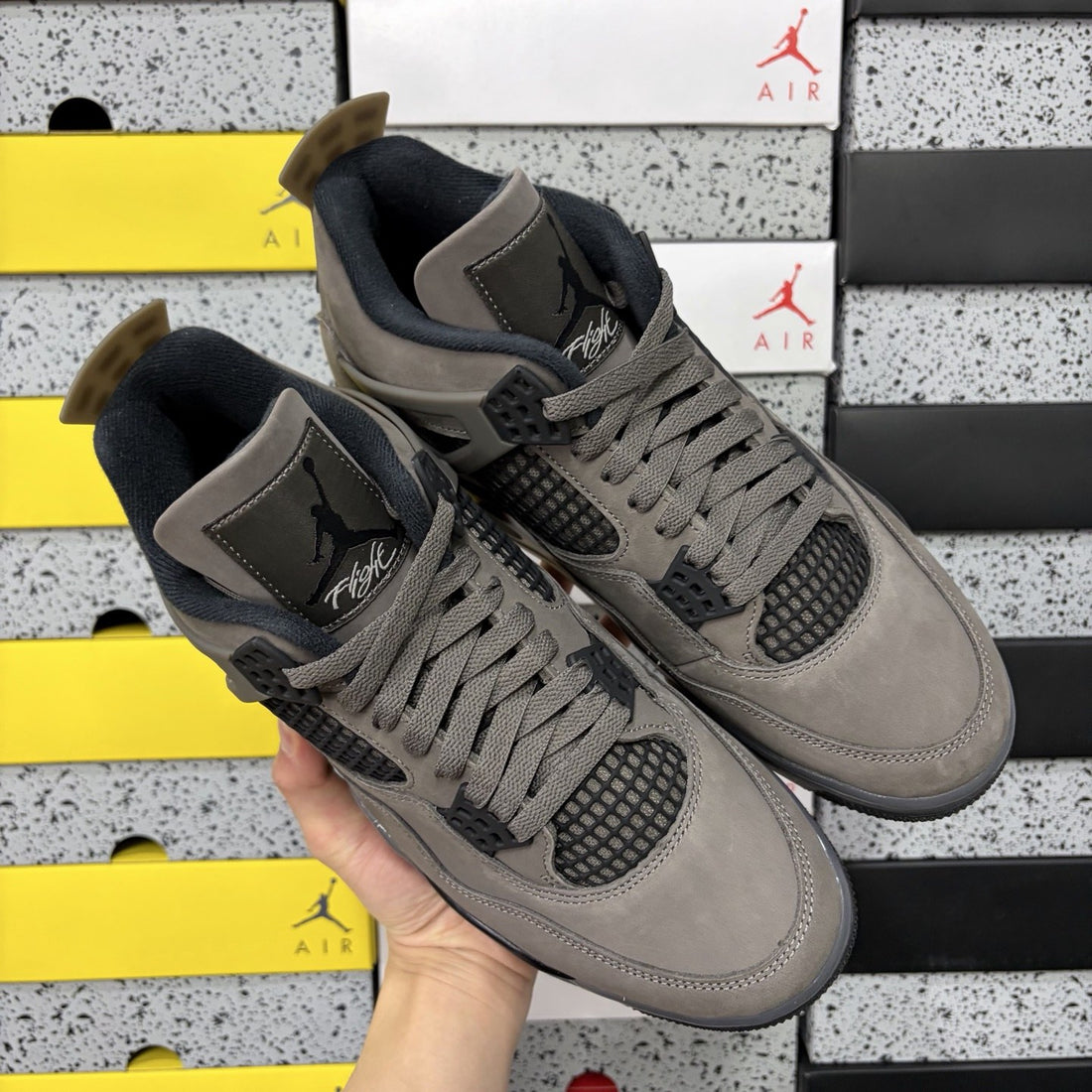 Air Jordan 4 Mocha Brown