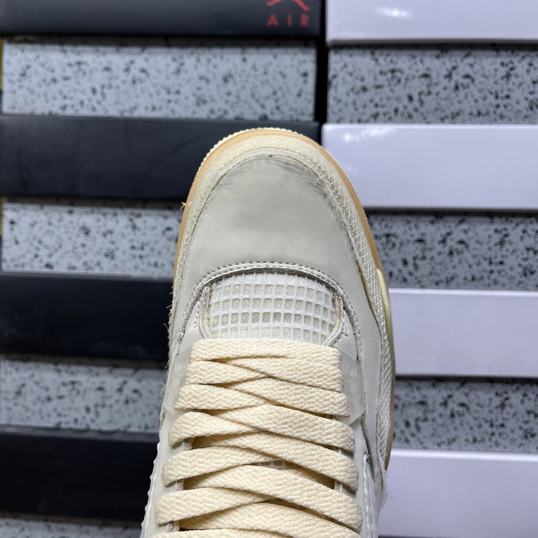 Air Jordan 4 Off-White Sail