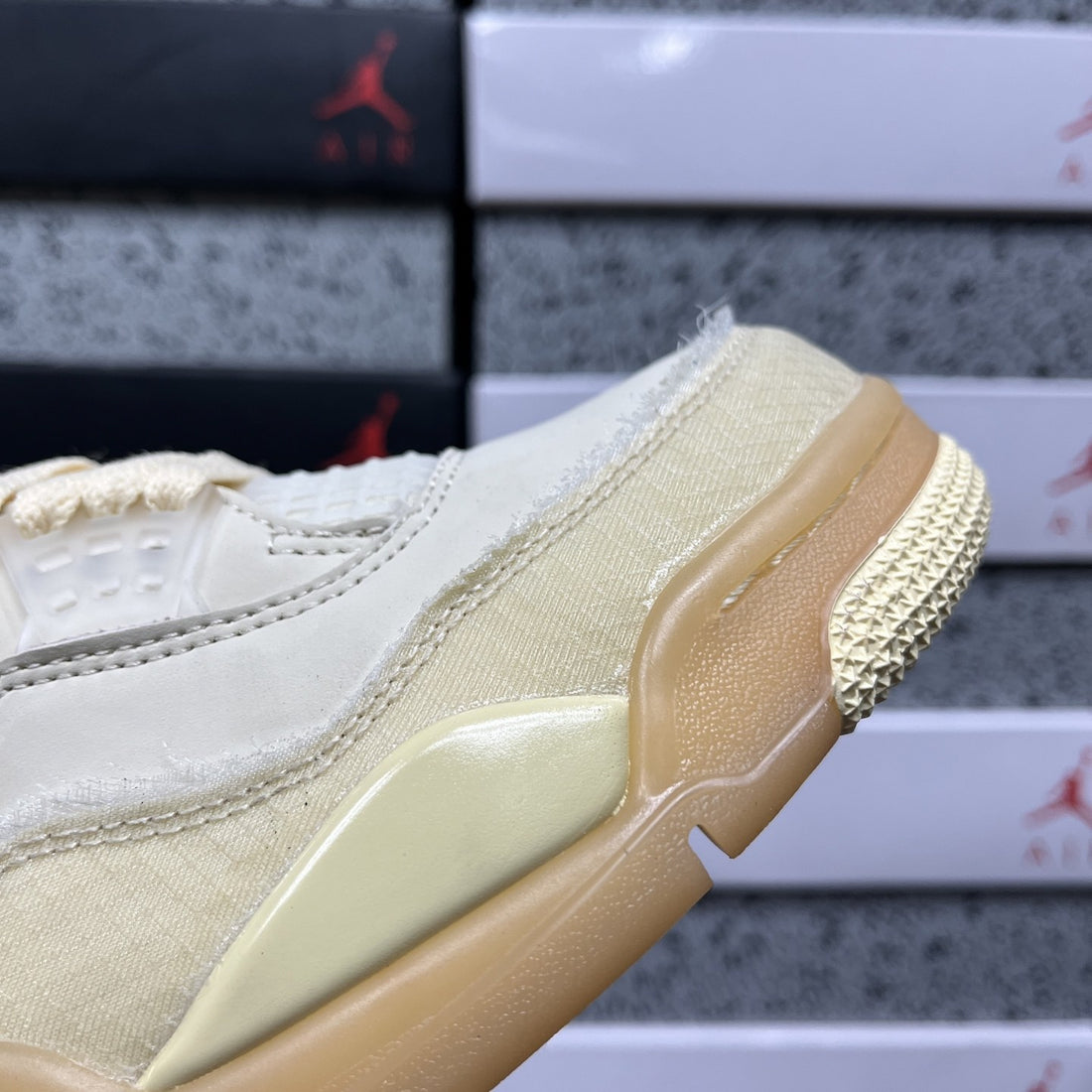 Air Jordan 4 Off-White Sail