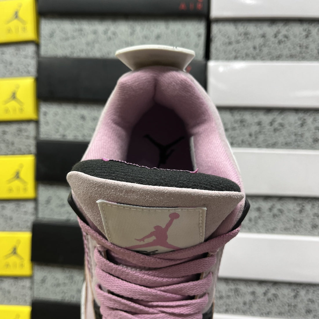 Air Jordan 4 Orchid