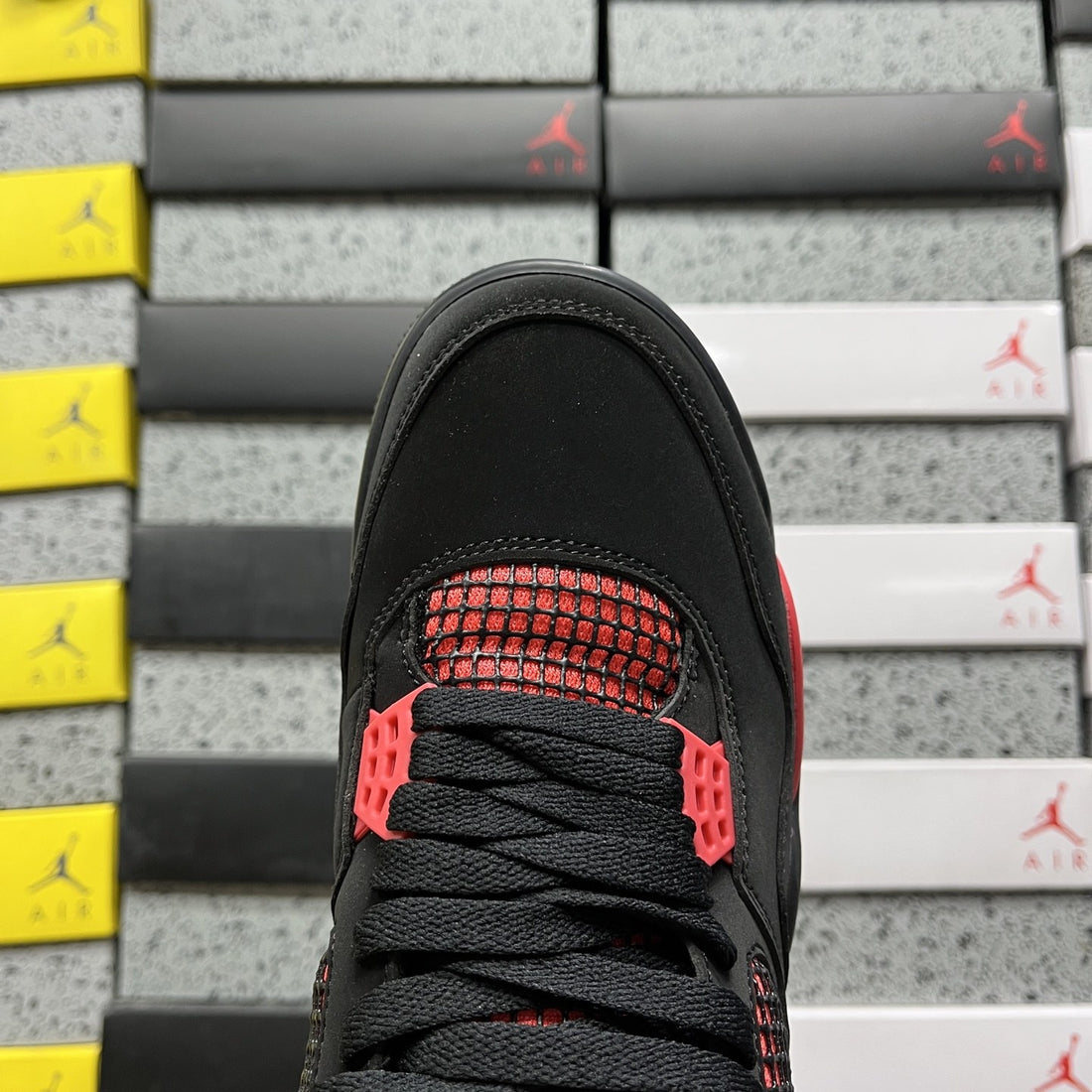 Air Jordan 4 Red Thunder