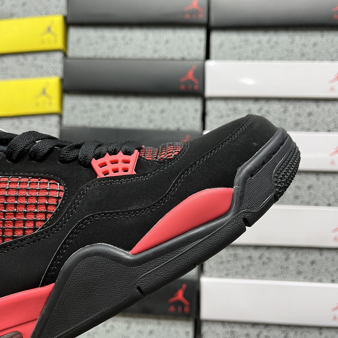 Air Jordan 4 Red Thunder