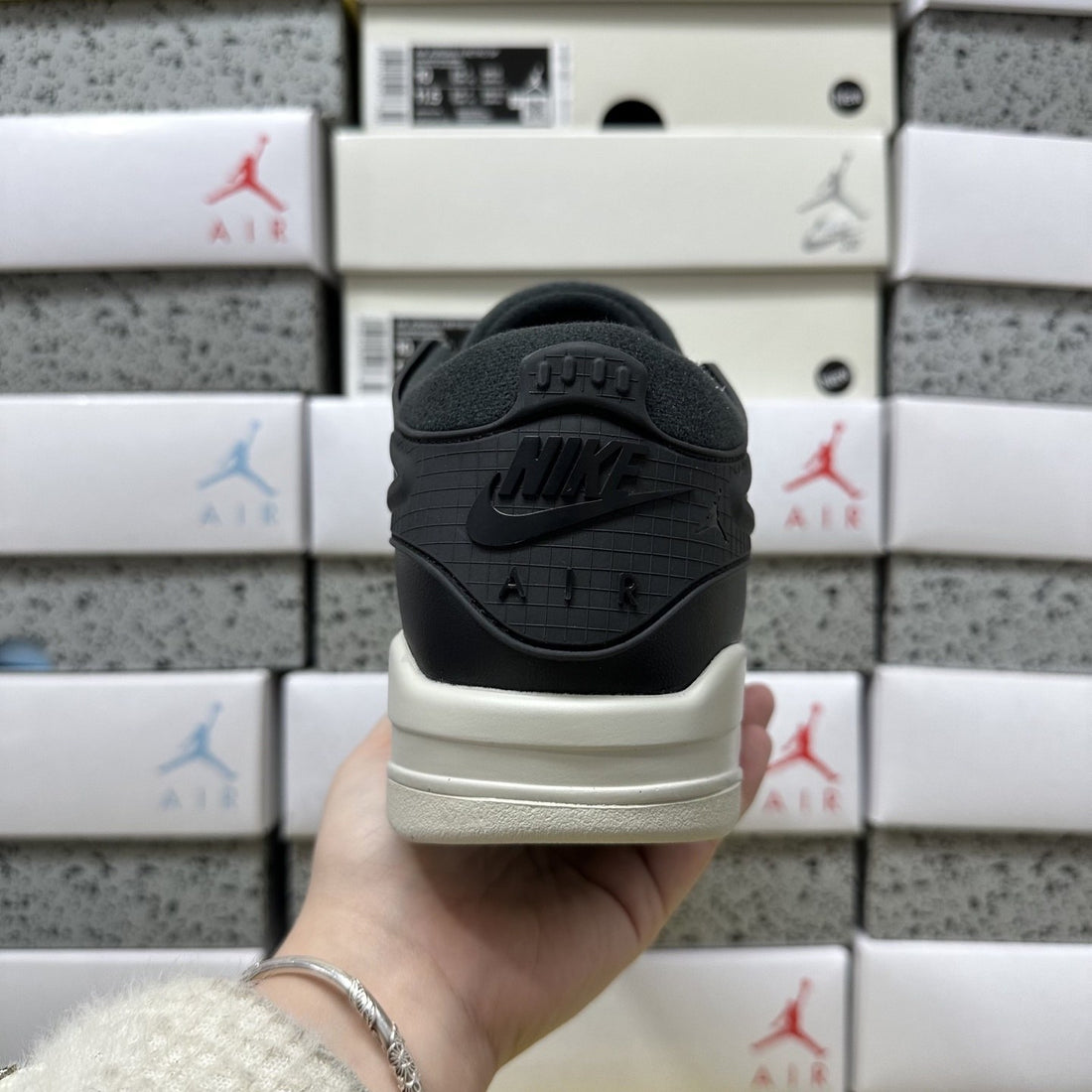 Air Jordan 4 RM Black Cream Grey