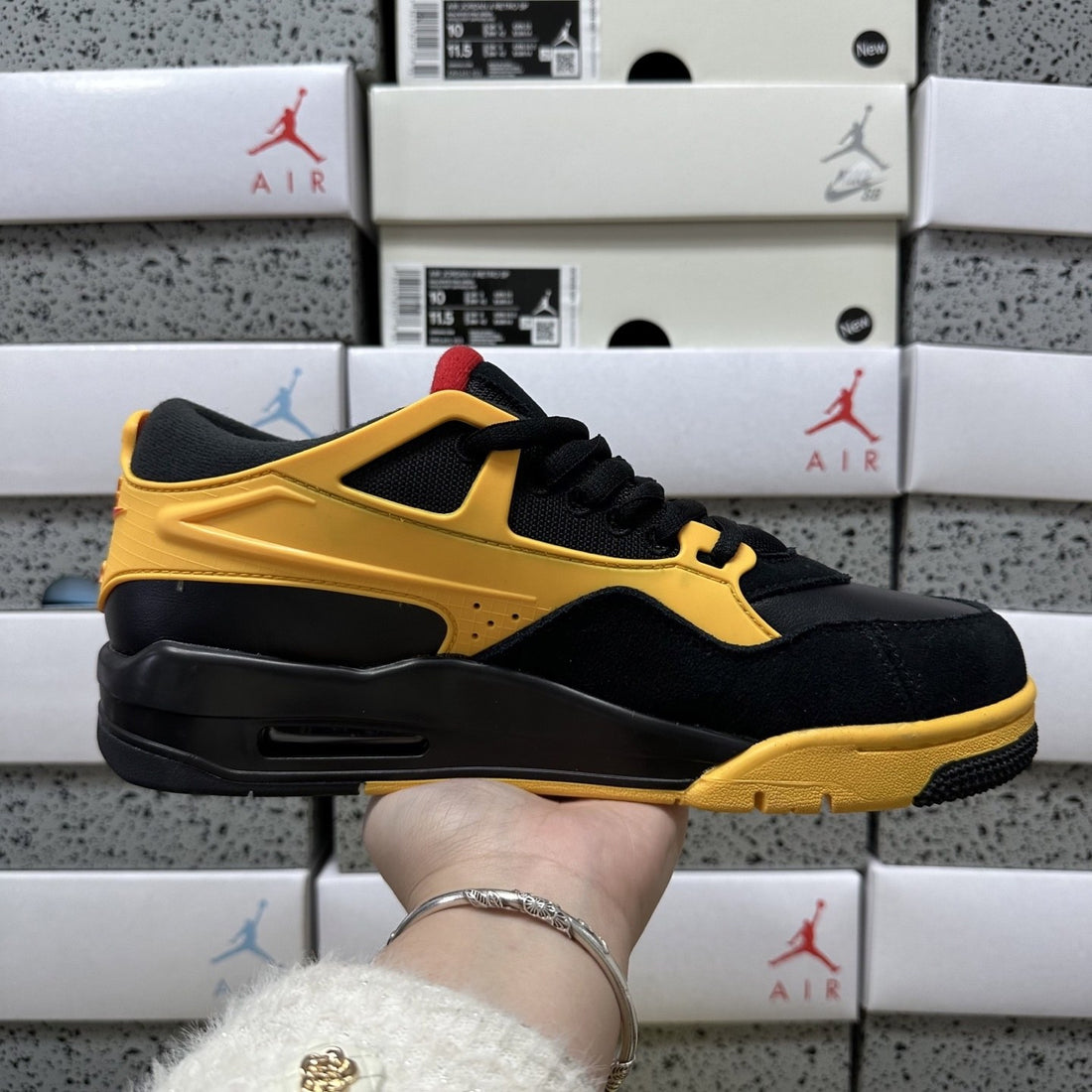 Air Jordan 4 RM Black Yellow