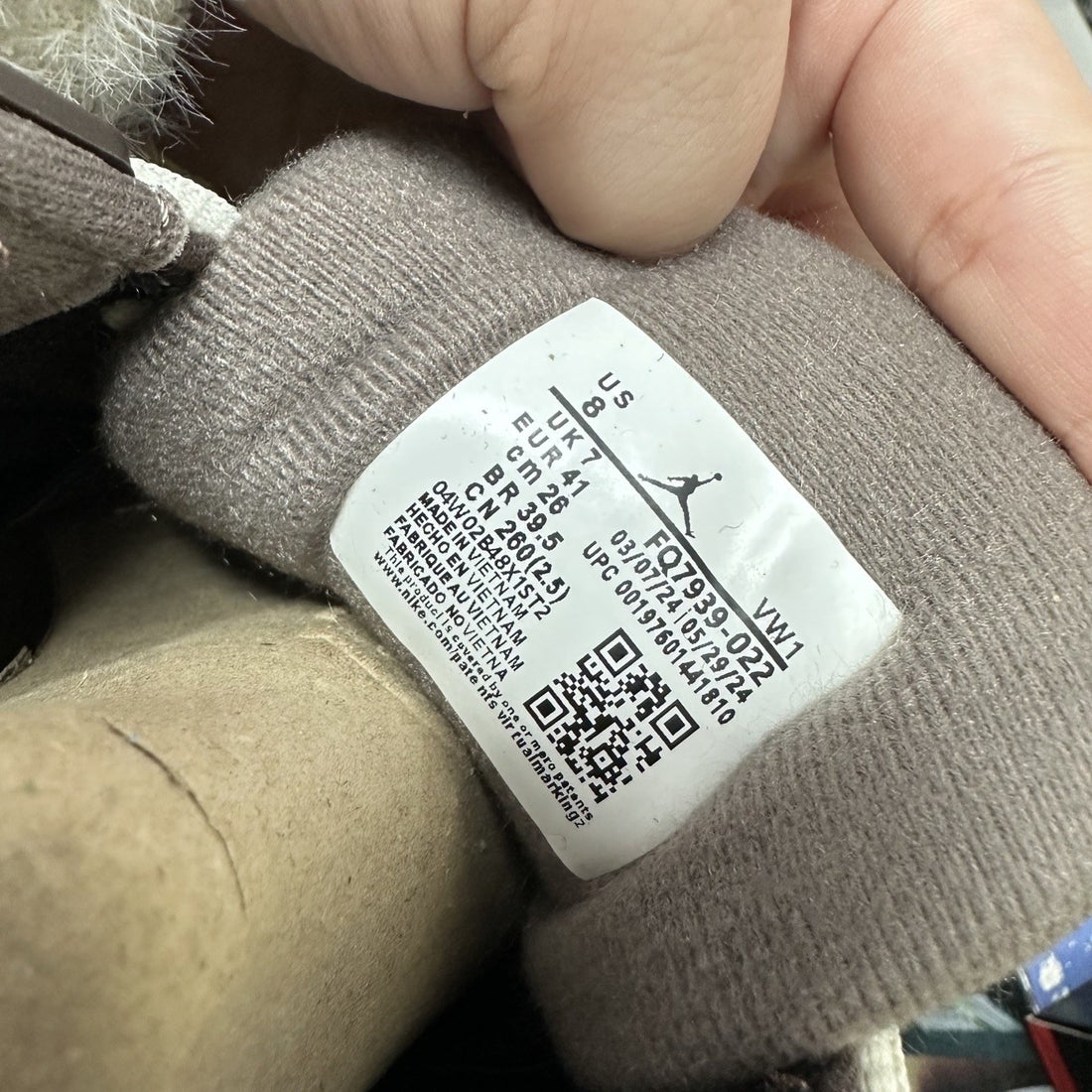 Air Jordan 4 RM Mocha Cream