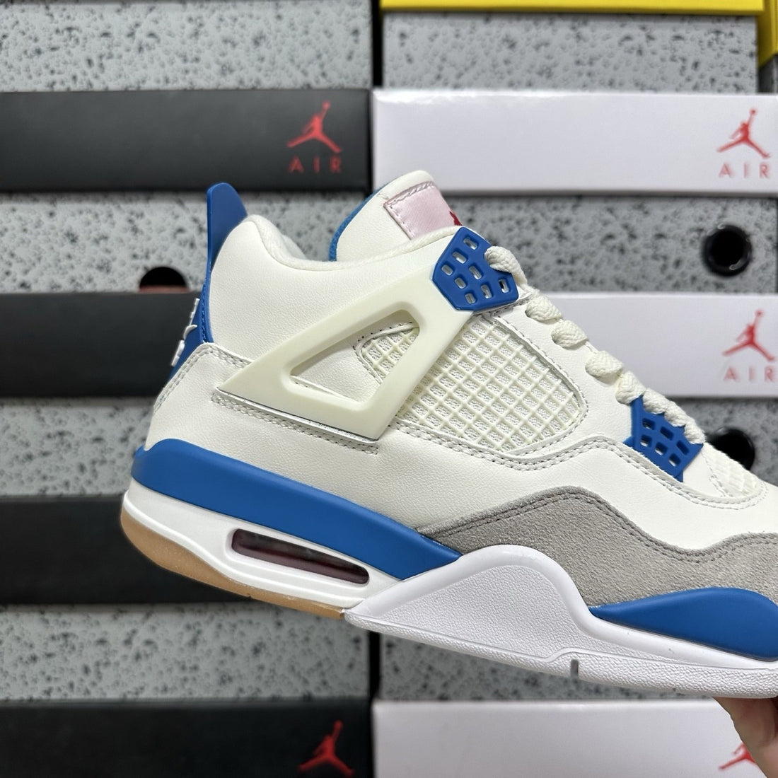 Air Jordan 4 SB Blue Gum