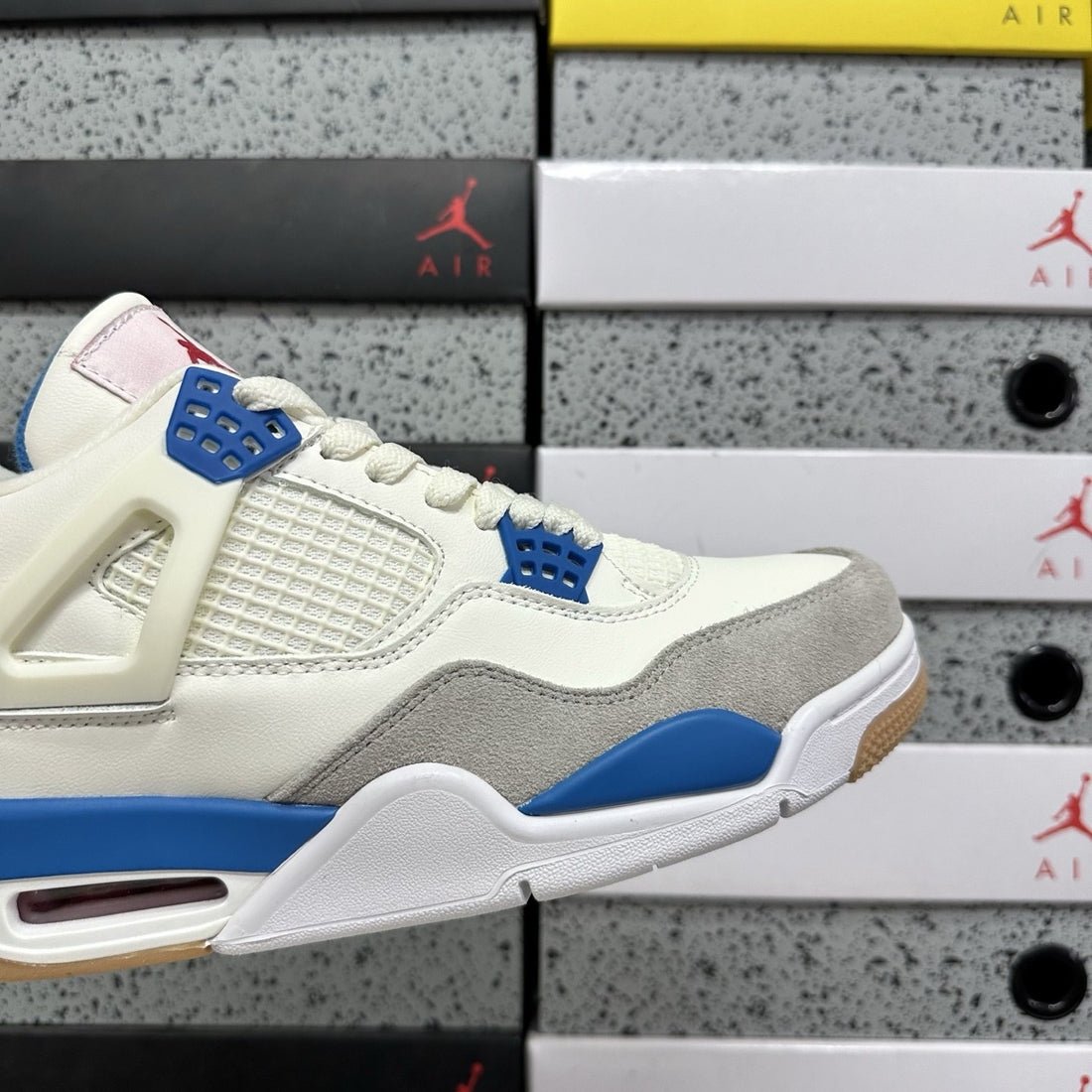 Air Jordan 4 SB Blue Gum