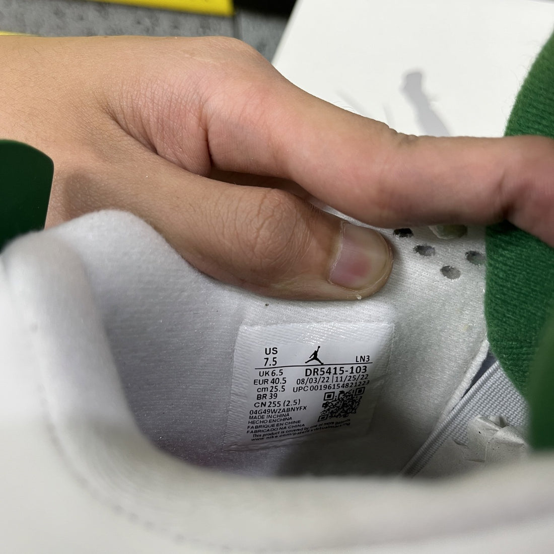Air Jordan 4 SB Pine Green