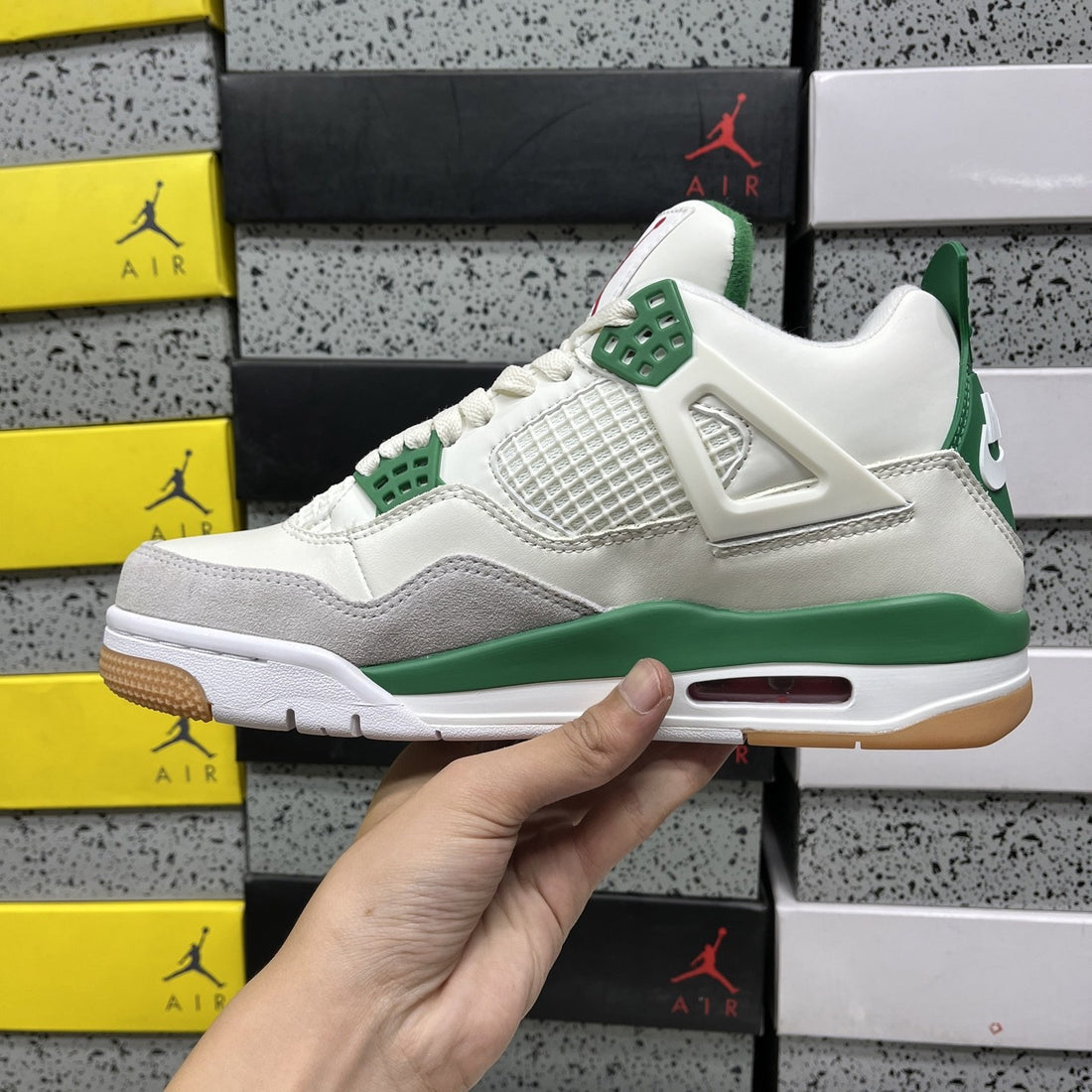 Air Jordan 4 SB Pine Green