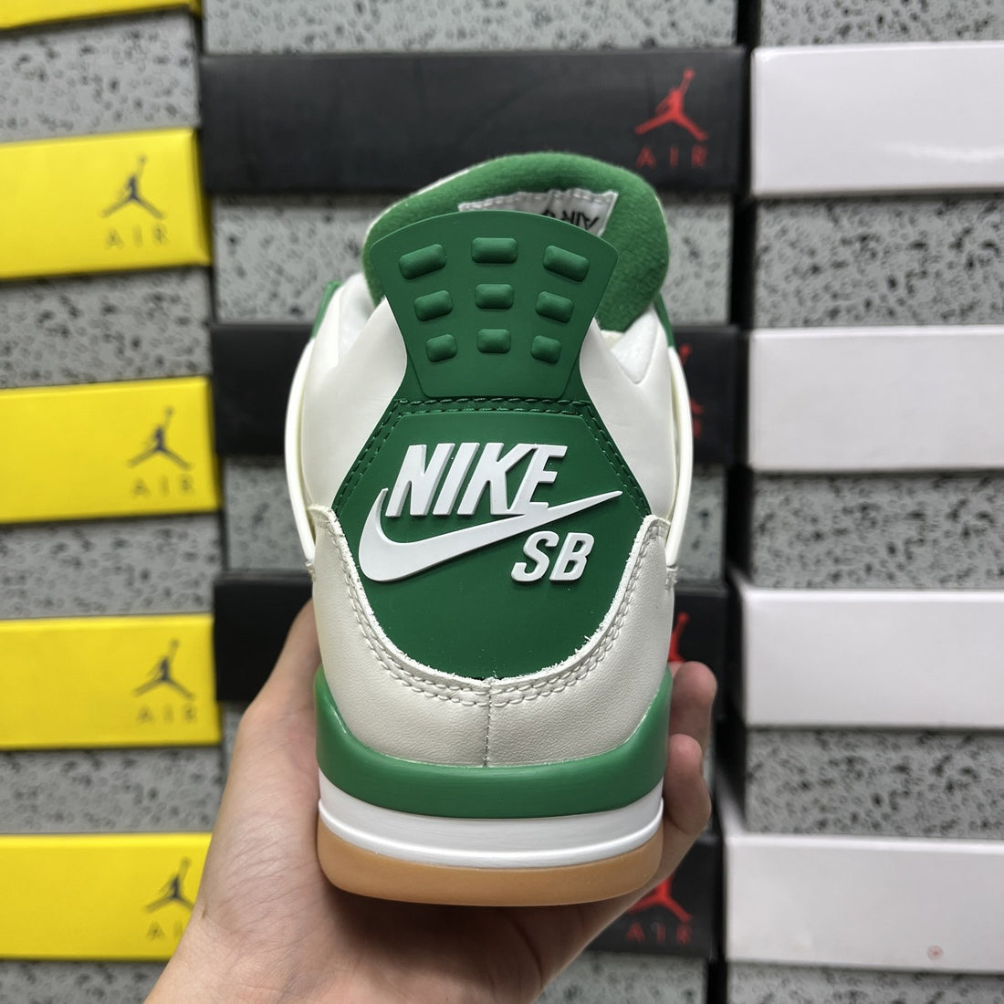 Air Jordan 4 SB Pine Green
