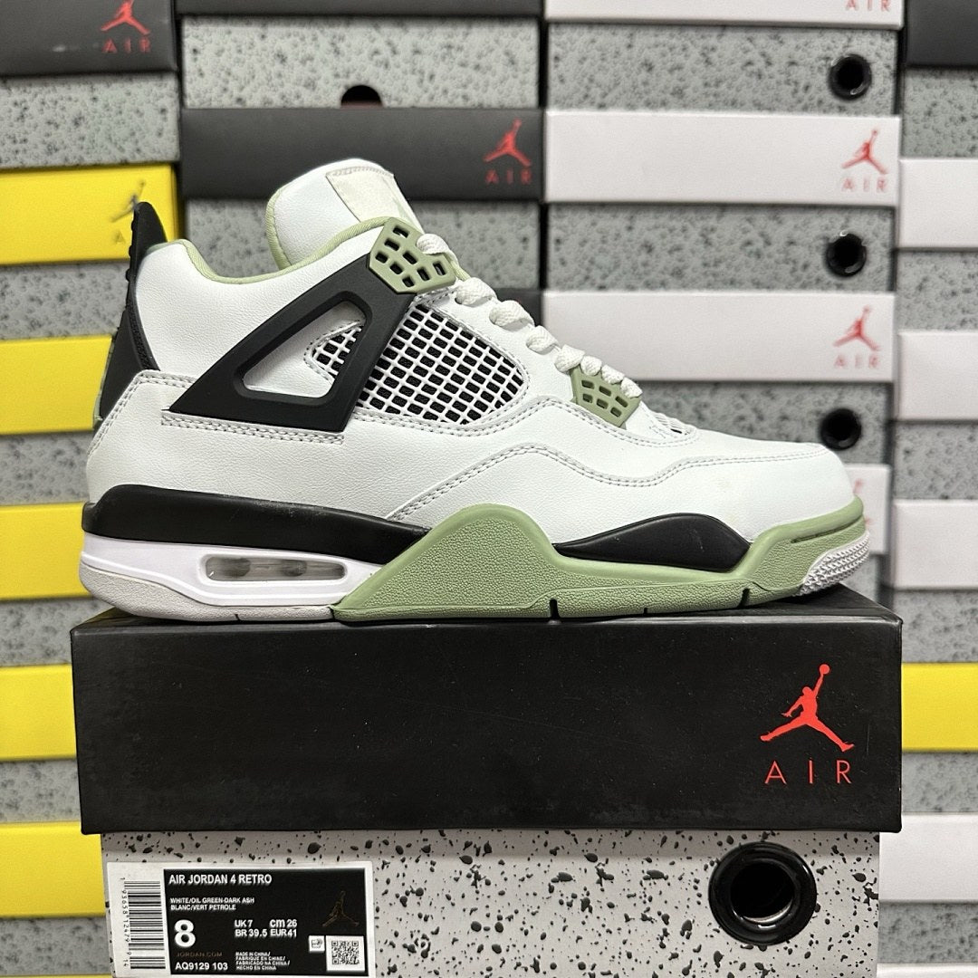 Air Jordan 4 Seafoam Black
