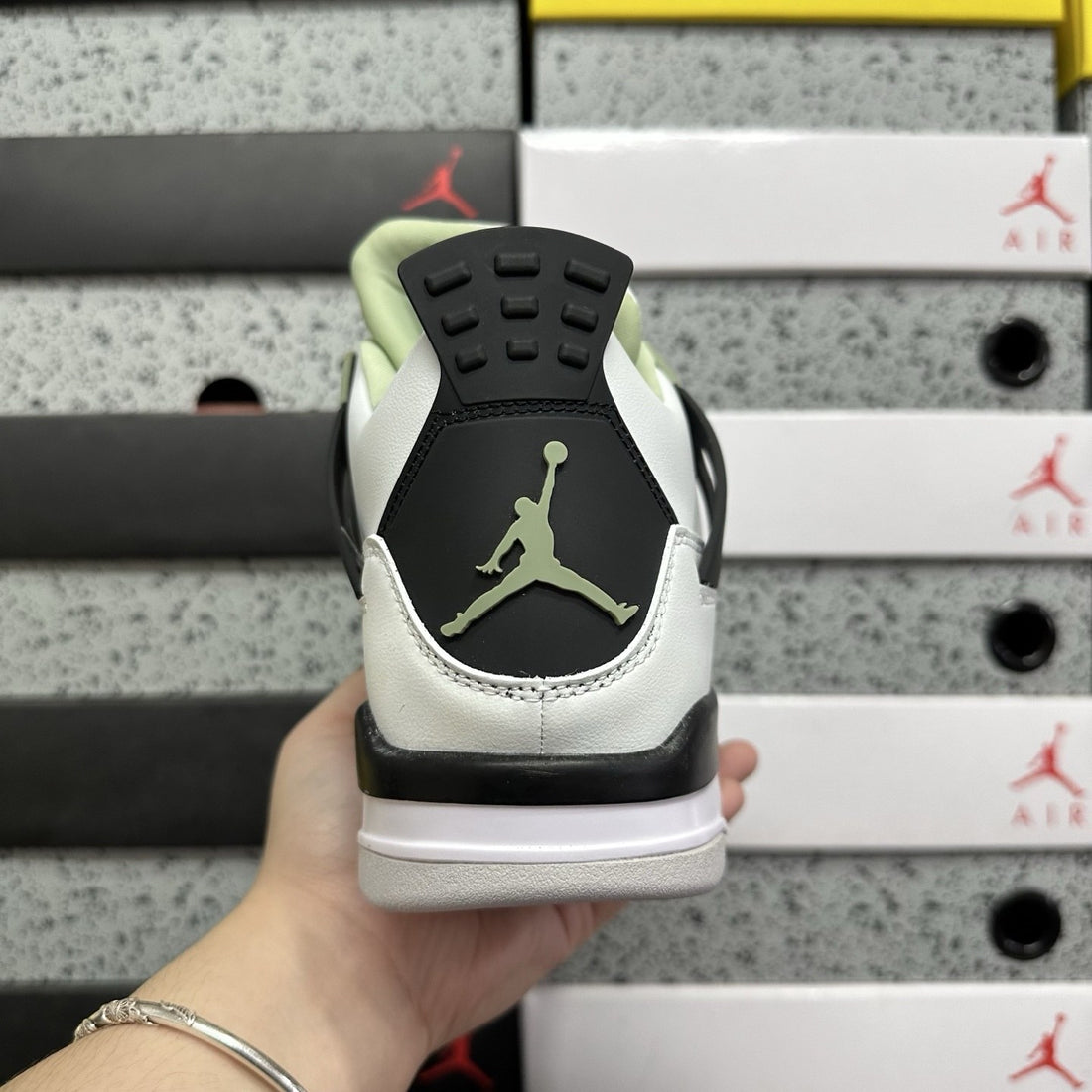 Air Jordan 4 Seafoam Black