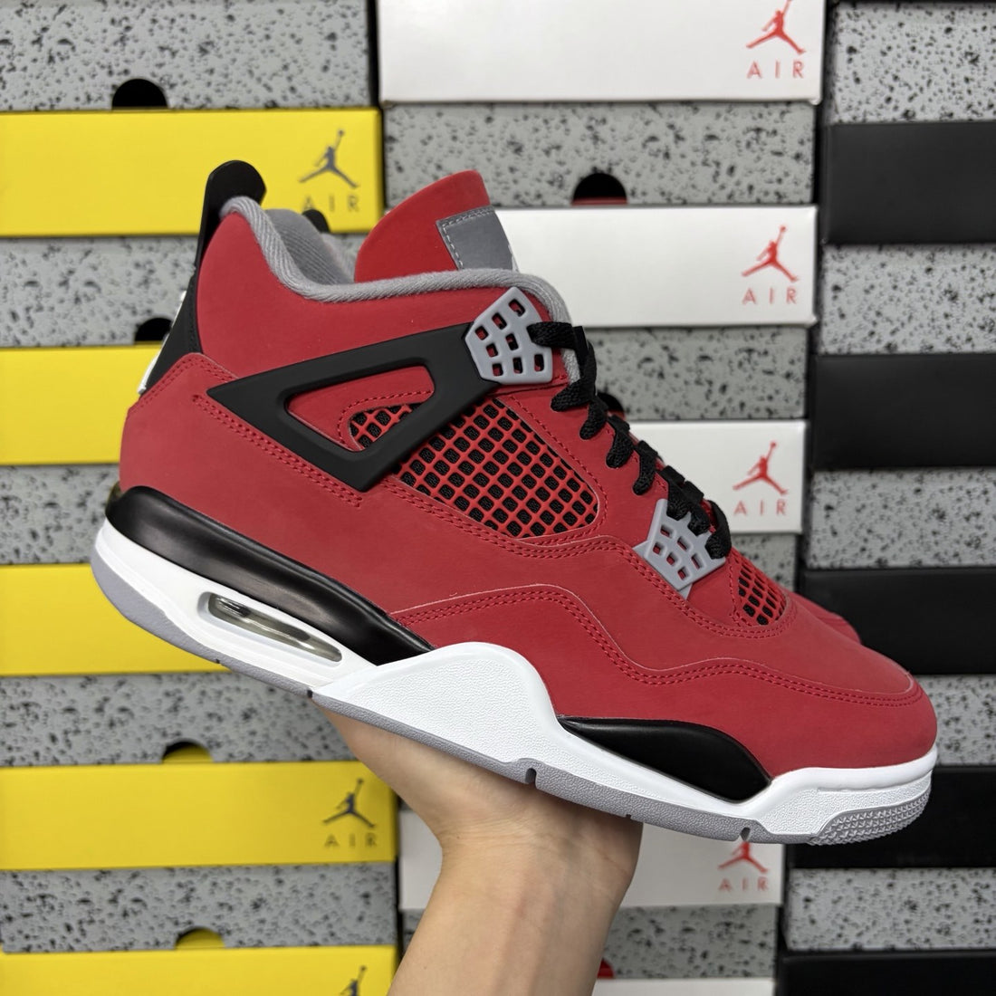 Air Jordan 4 Toro Bravo