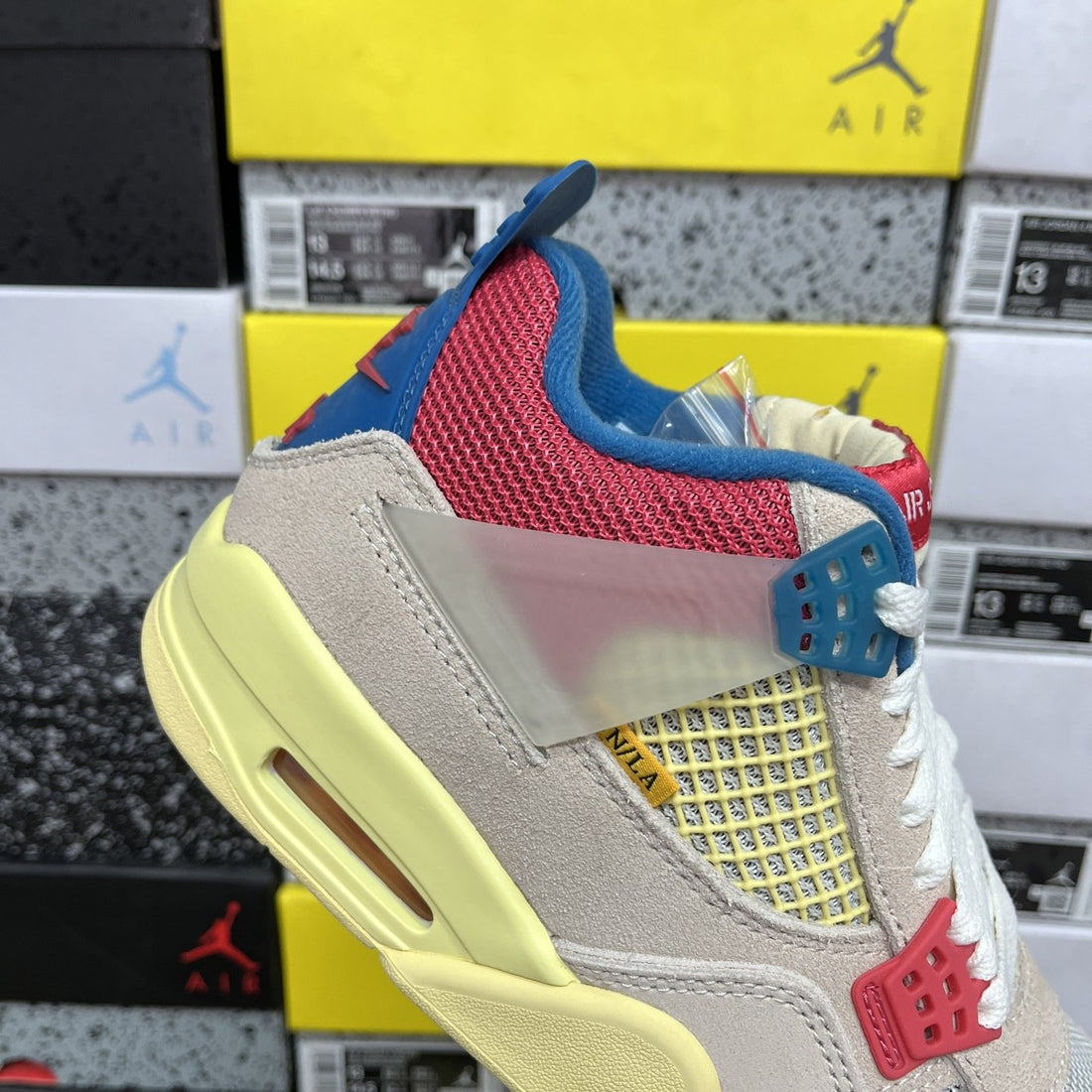 Air Jordan 4 Union Guava