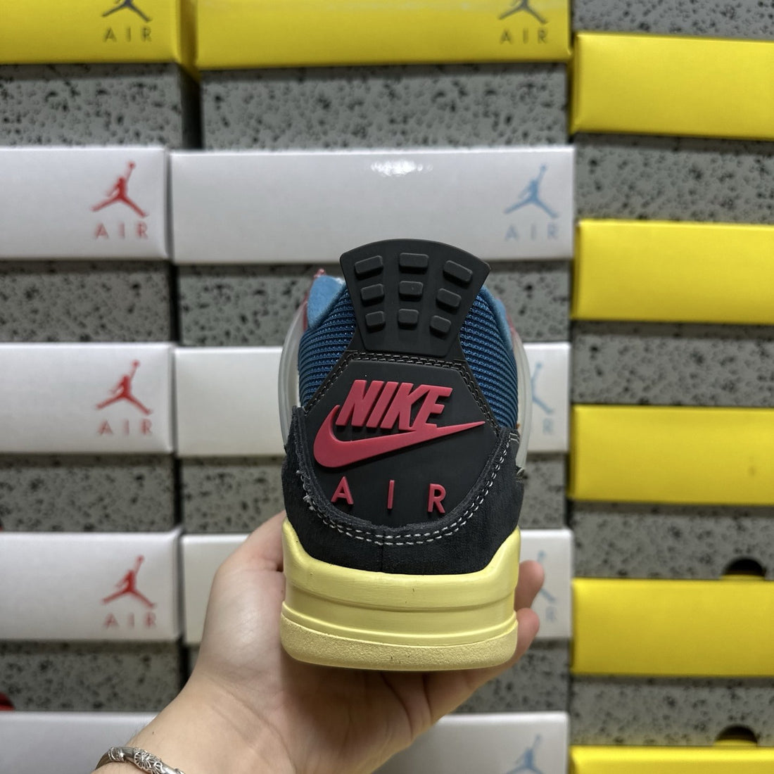 Air Jordan 4 Union Off Noir