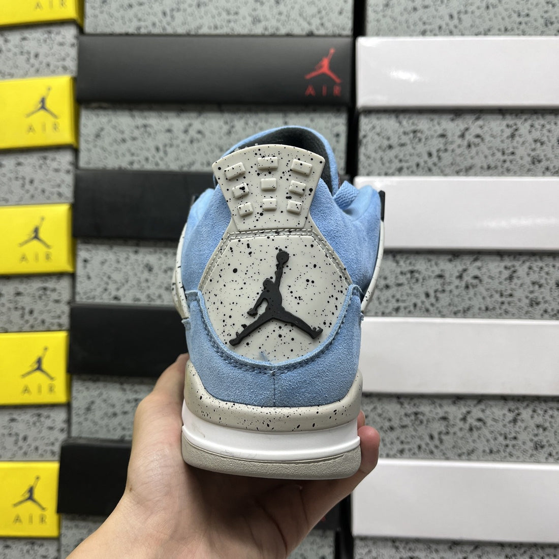Air Jordan 4 University Blue