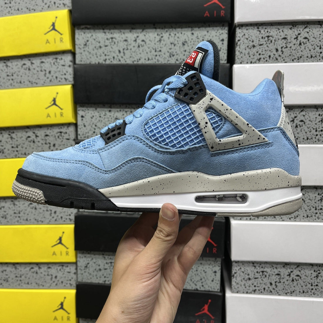 Air Jordan 4 University Blue