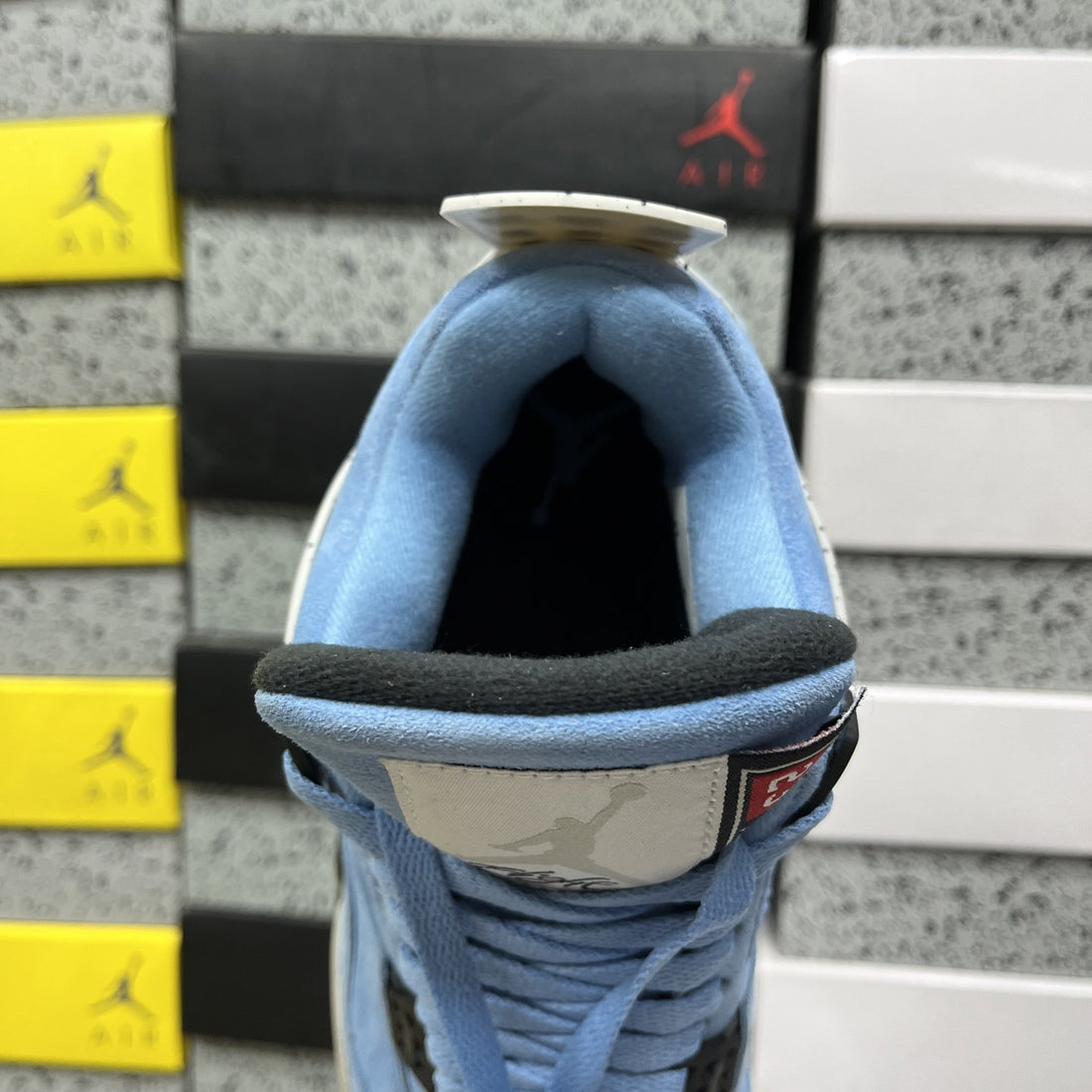 Air Jordan 4 University Blue