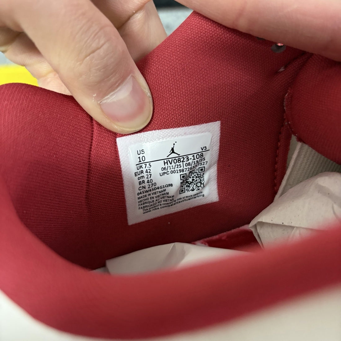 Air Jordan 4 Varsity Red Sail